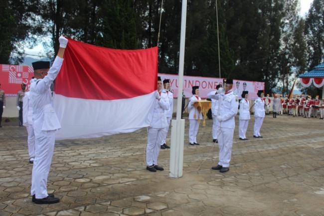 Upacara Peringatan HUT RI ke-75 di Tengah Pandemi Berlangsung Khidmat